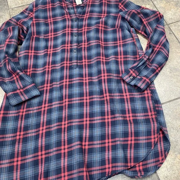 plaid shirt dress h&m H&M Divided Womens Size 8 Plaid Shirt Dress Red Navy Long Sleeve Button Down